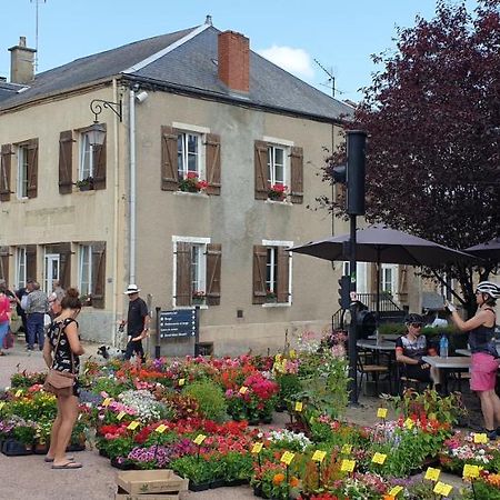 Hotel Relax Au Coeur Du Morvan Ouroux-en-Morvan Exterior foto